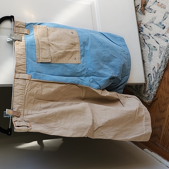 Bill Khakis shorts - Picture 2 of 2